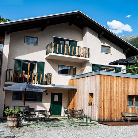 Haus18. 4 Apartment Sluderno Luaran gambar