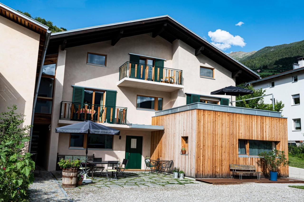 Haus18. 4 Apartment Sluderno Luaran gambar